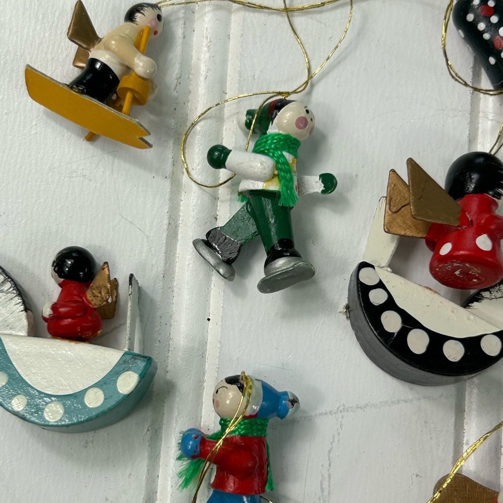 Vintage Ornaments Colorful Wooden Christmas Holiday Miniature Lot of 36 - Picture 5 of 6